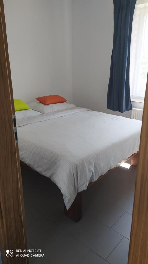 Gdow Riverside Apartments And Tours Buitenkant foto