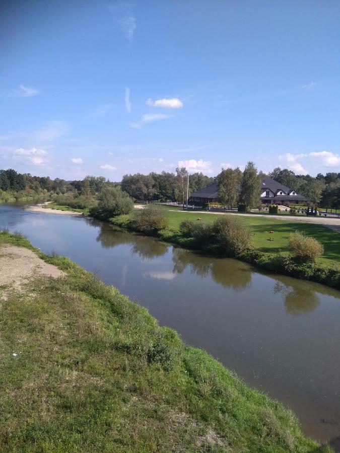 Gdow Riverside Apartments And Tours Buitenkant foto